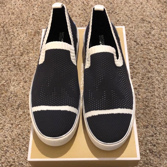MICHAEL Michael Kors Skylar Slip On Shoe Sz 8 Navy Blue and White Fabric - Picture 1 of 5
